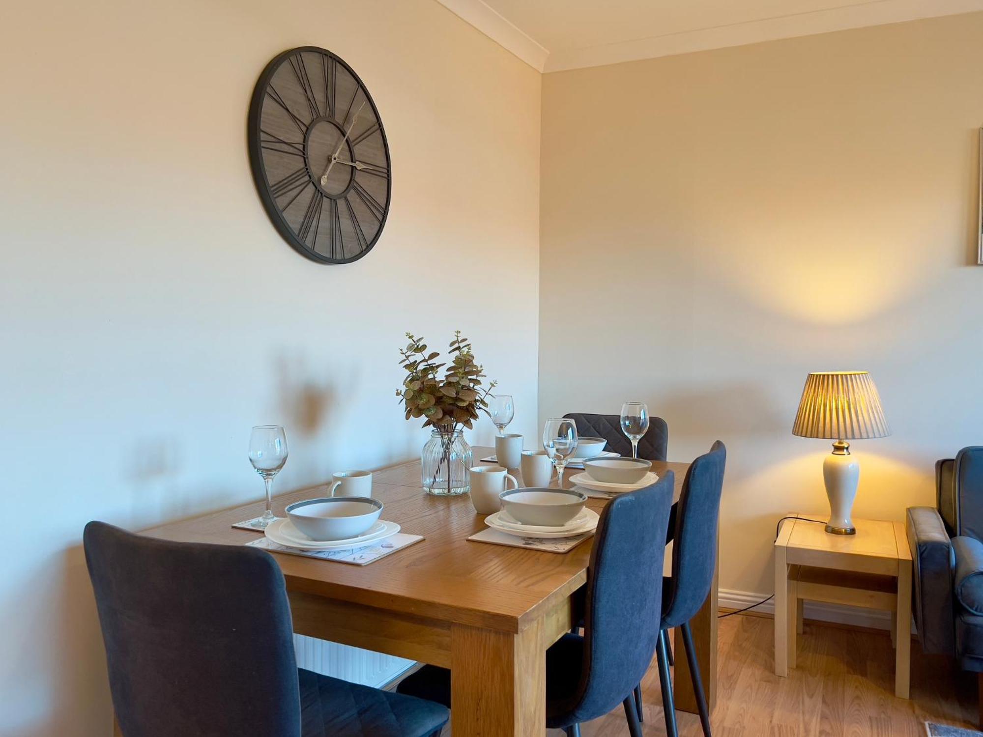 Sleek & Modern 2br - Easy Access To Centre Apartamento Glasgow