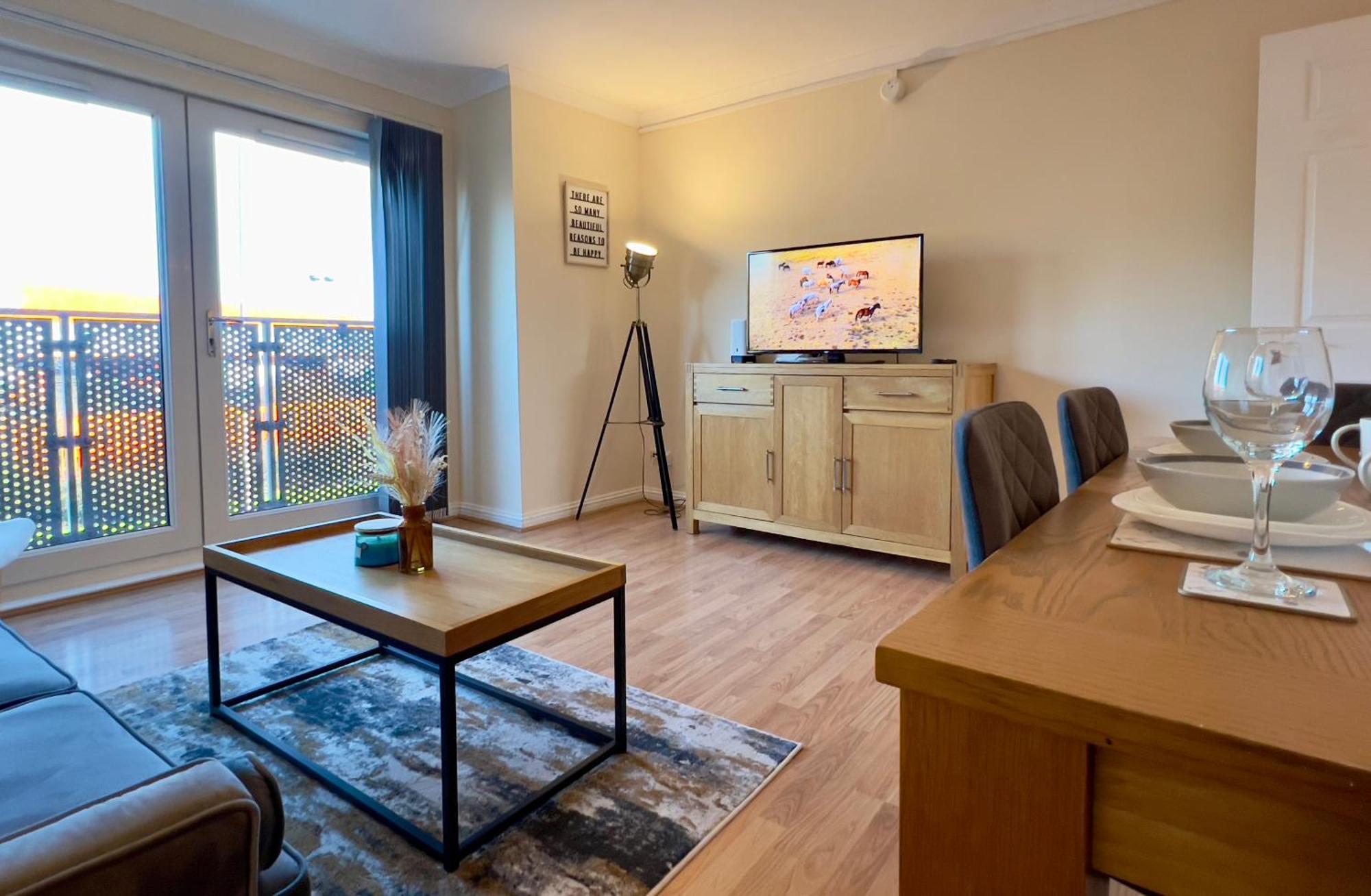 Sleek & Modern 2br - Easy Access To Centre * Glasgow