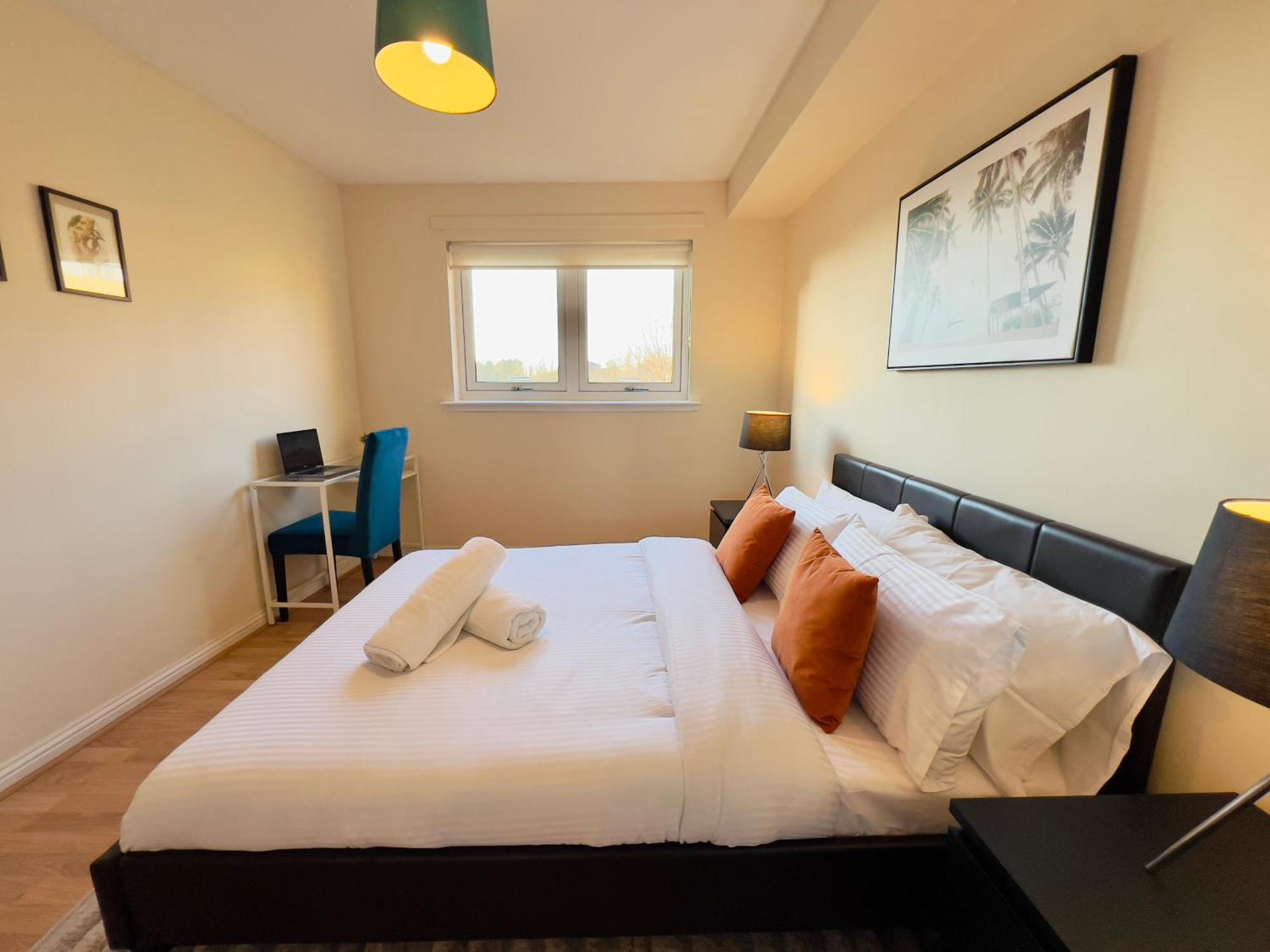 Apartment Sleek & Modern 2br - Easy Access To Centre