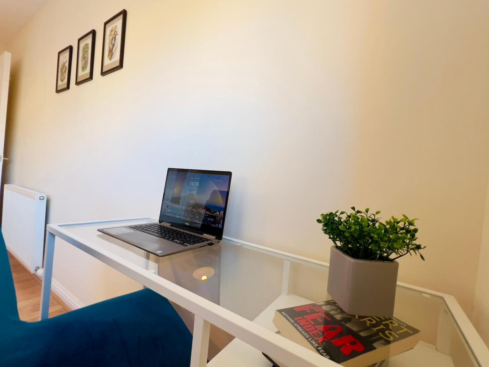 Sleek & Modern 2br - Easy Access To Centre Apartment Glasgow